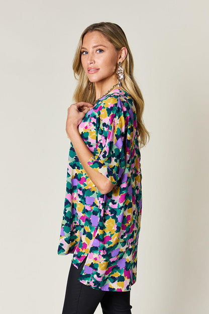 Printed V-Neck Short Sleeve Side Slit Top