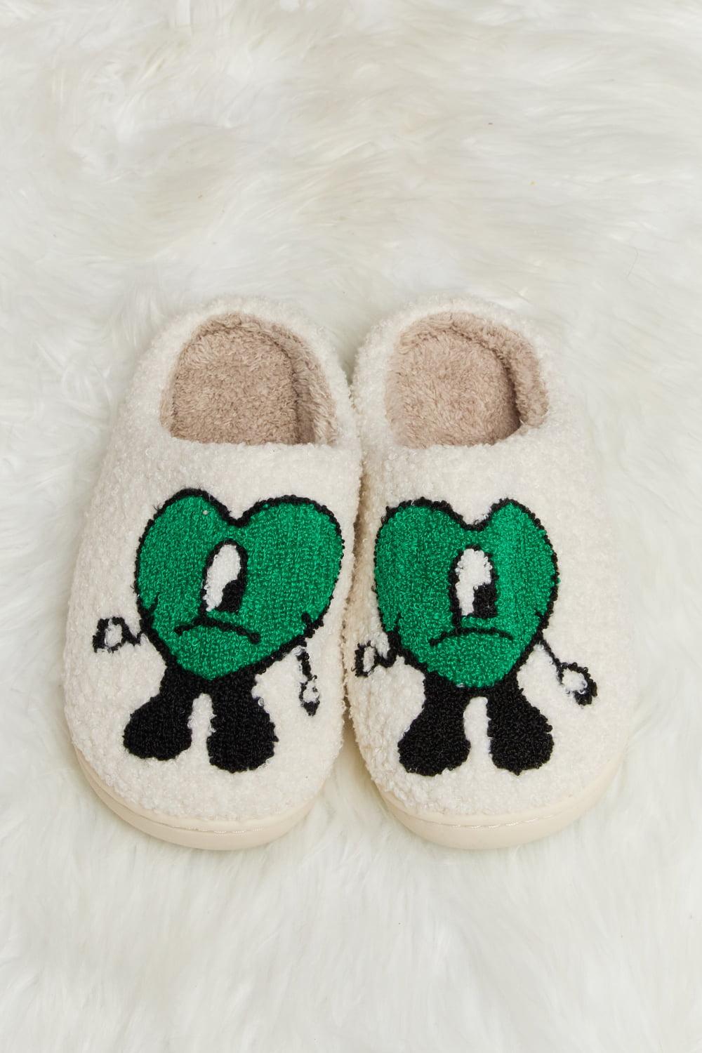 Love Heart Print Plush Slippers