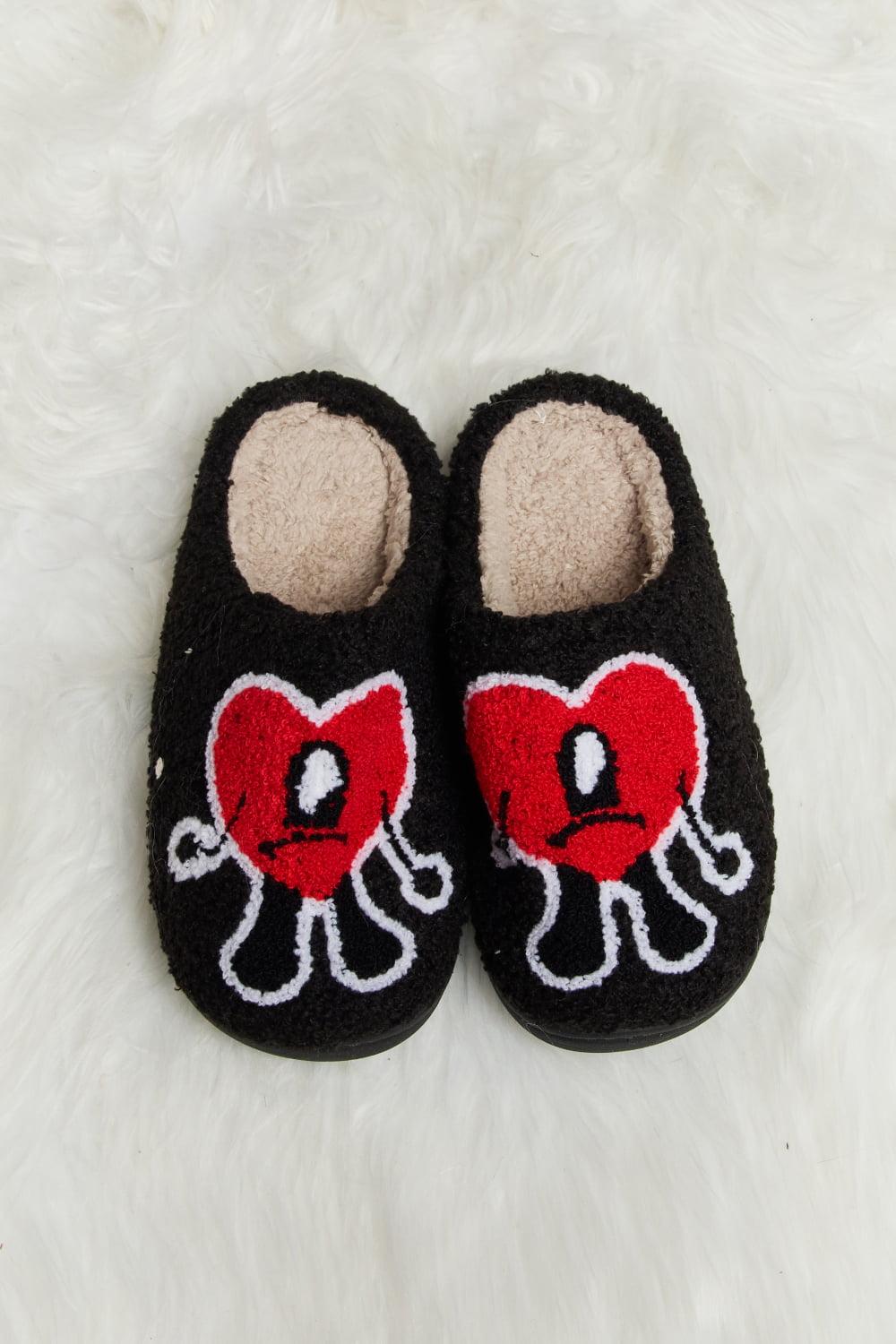 Love Heart Print Plush Slippers