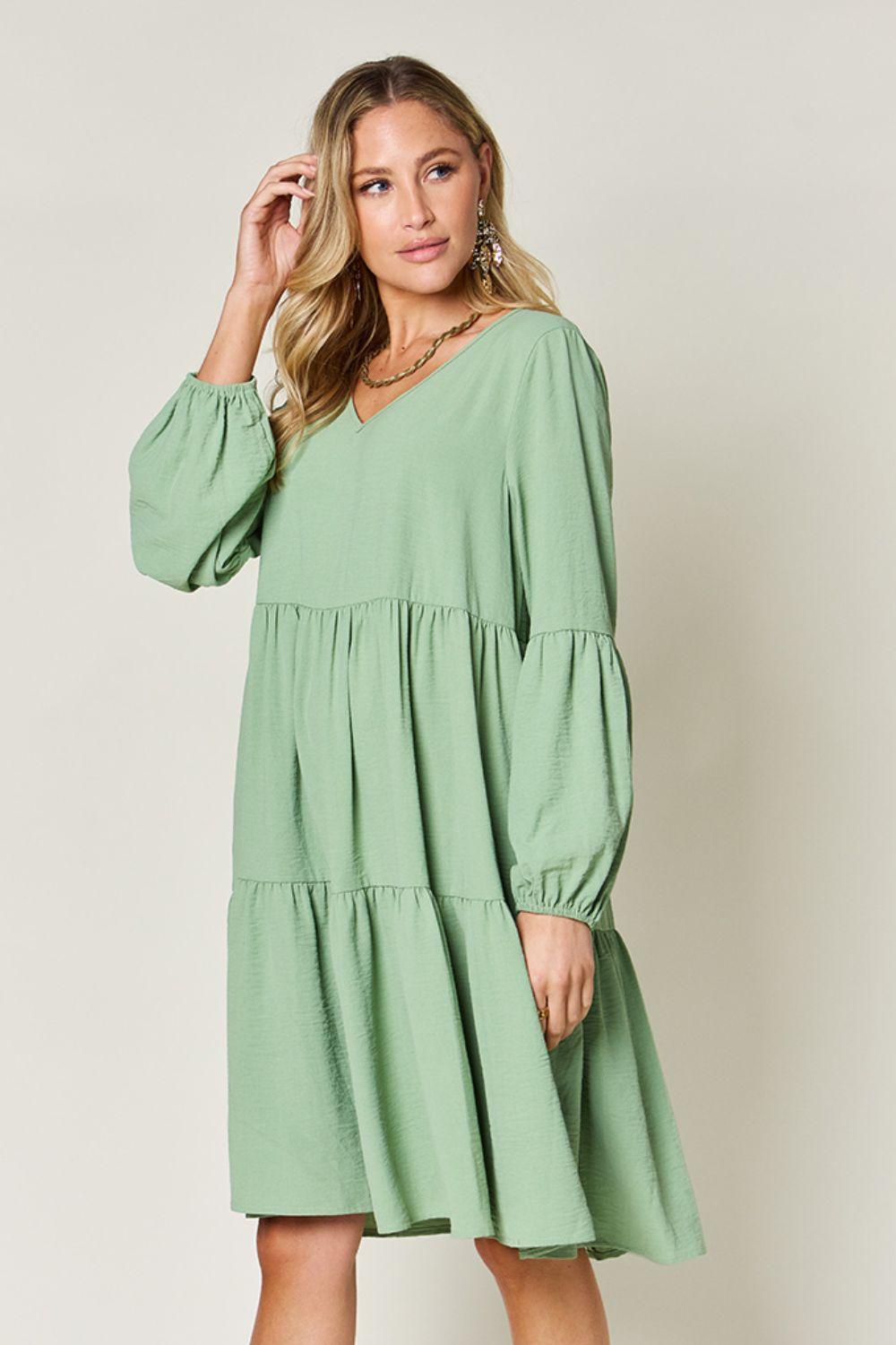 V-neck Dress with fluffy Balloon Sleeves with Pockets